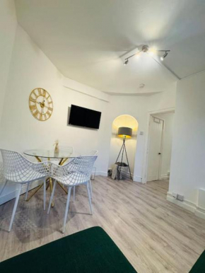 Luxe apartment near Canary Wharf, Canada Water